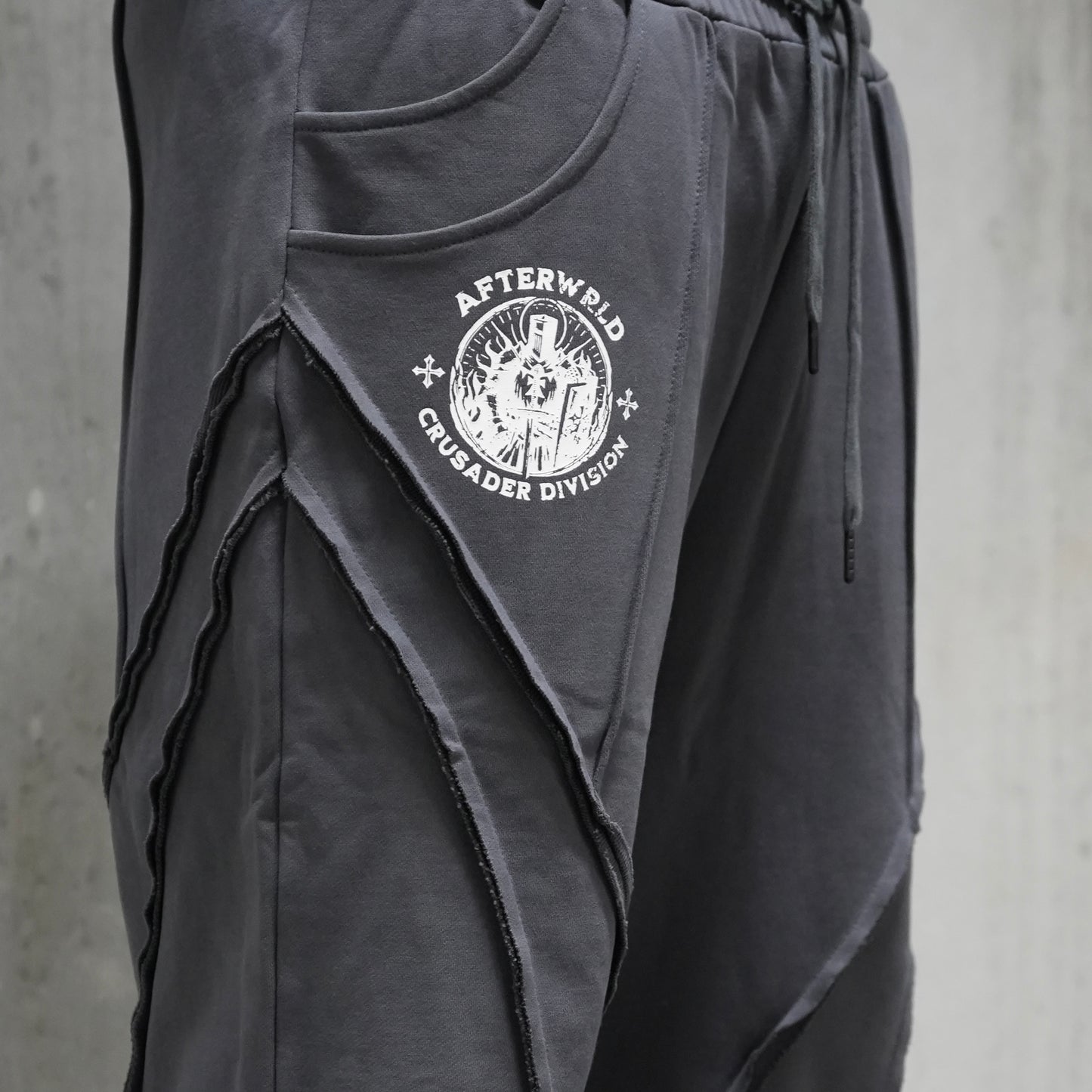 CRUSADER DIVISION SWEATPANTS